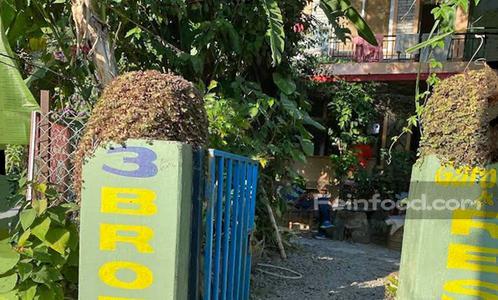 , 博卡拉中餐小食堂, Three Brothers Beer Garden